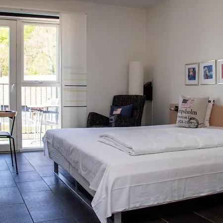 Hotel Strandtangen 3*