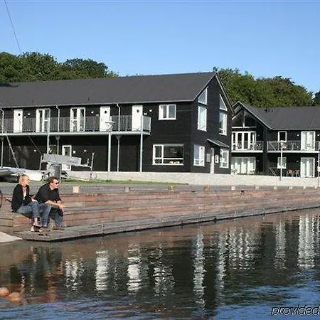 Hotel Strandtangen 3*