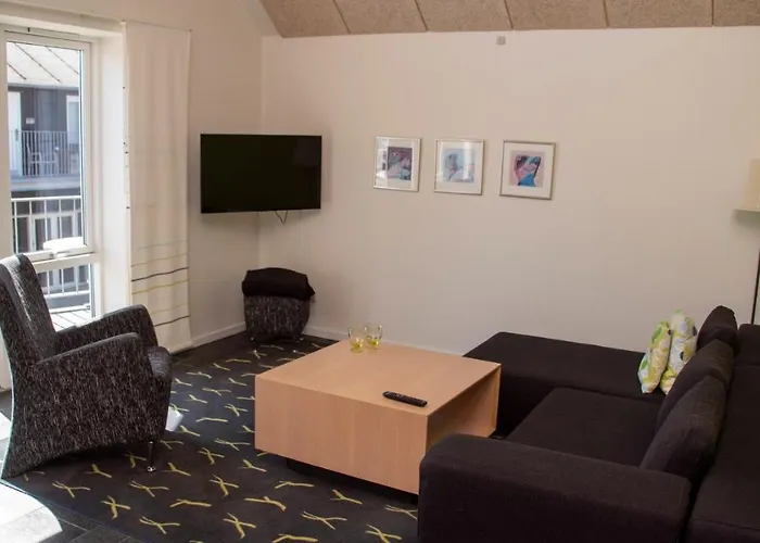 Hotel Strandtangen 3*