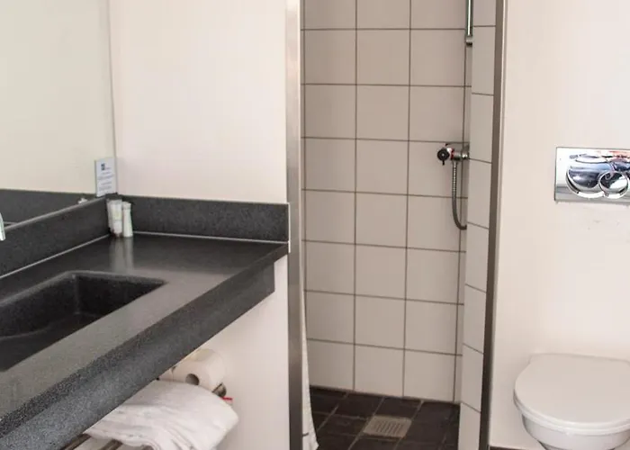 Strandtangen 3*