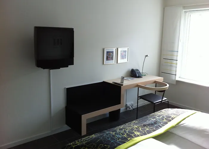 Strandtangen 3*